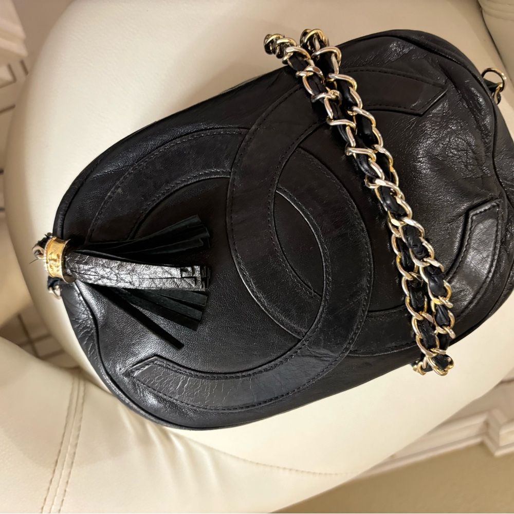Vintage Chanel Tassel Lamb Skin Oval Camera Bag - Picture 11 of 16